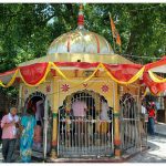 मनकामेश्वर मंदिर – इलाहाबाद, जहां देते है भूत पिशाच पहरा