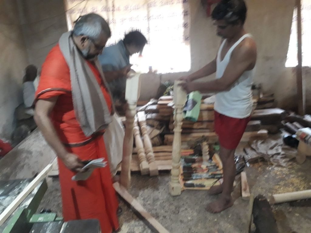 शंकराचार्य के आश्रम में बन रहा भगवान श्रीराम का चंदन स्वर्ण मंदिर