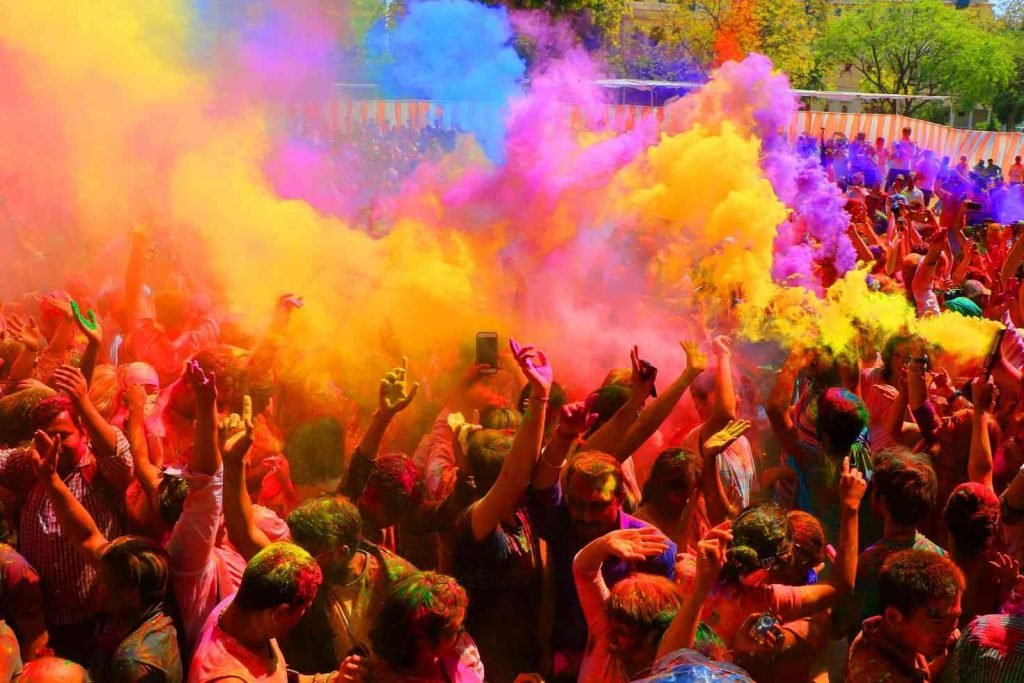 होली – होलिका पूजन पर भद्रा के समय का रखें विशेष ध्यान