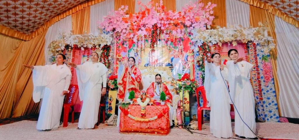 गीता ज्ञान यज्ञ का भव्य समापन, विश्व की समस्त आत्माओं के प्रति भाईचारे का भाव जागृत करना होगा – बीके ज्योति दीदी