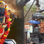 विश्व का इकलौता मंदिर जहां पत्नी संग विराजते भगवान शनि देव