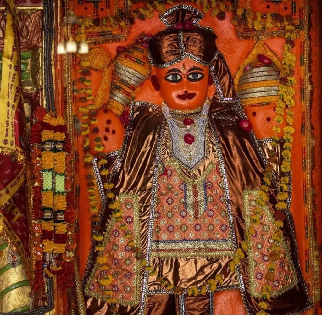 स्त्री रूप में विराजमान 500 साल पुराना सखी के हनुमान जी का मंदिर