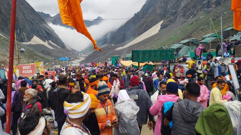 अमरनाथ यात्रा: 4 लाख से अधिक श्रद्धालुओं ने किए दर्शन