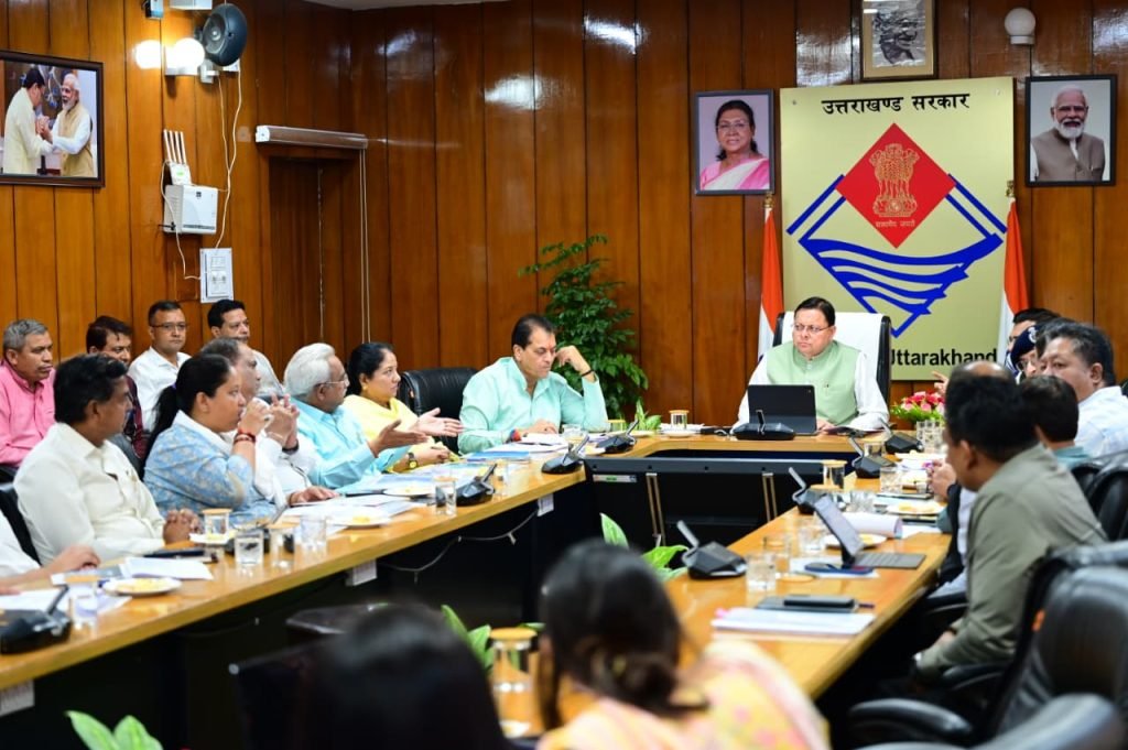 हरिद्वार कुंभ को लेकर मुख्यमंत्री ने की बैठक, कहा- दिव्य और भव्य होगा आयोजन