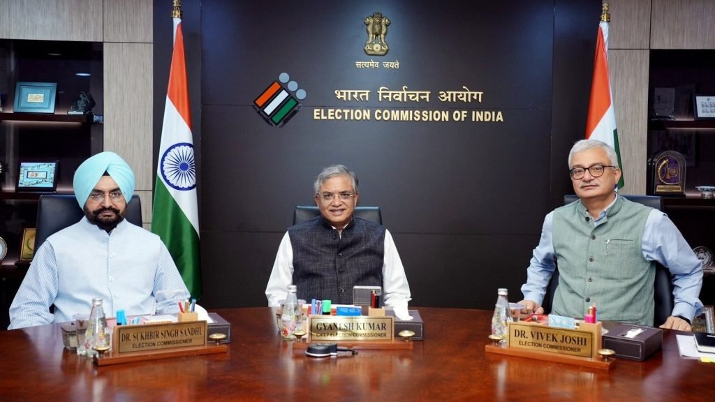 चुनाव आयोग ने राज्यों/केंद्रशासित प्रदेशों के मुख्य निर्वाचन अधिकारियों का सम्मेलन आयोजित किया, देशव्यापी SIR की तैयारी की समीक्षा